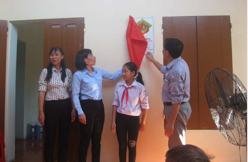 Tổ chức Lễ Trao tặng ngôi nhà “Khăn quàng đỏ” tại xã Phượng Kỳ, huyện Tứ Kỳ
